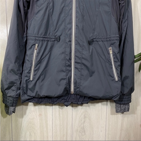 Lululemon Resolution Jacket size 6 - Picture 4 of 12